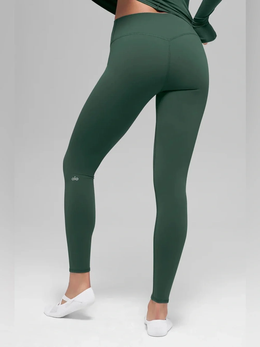 ALO Yoga Airbrush Winter Warm High-Waist Nocturne Legging Size Medium